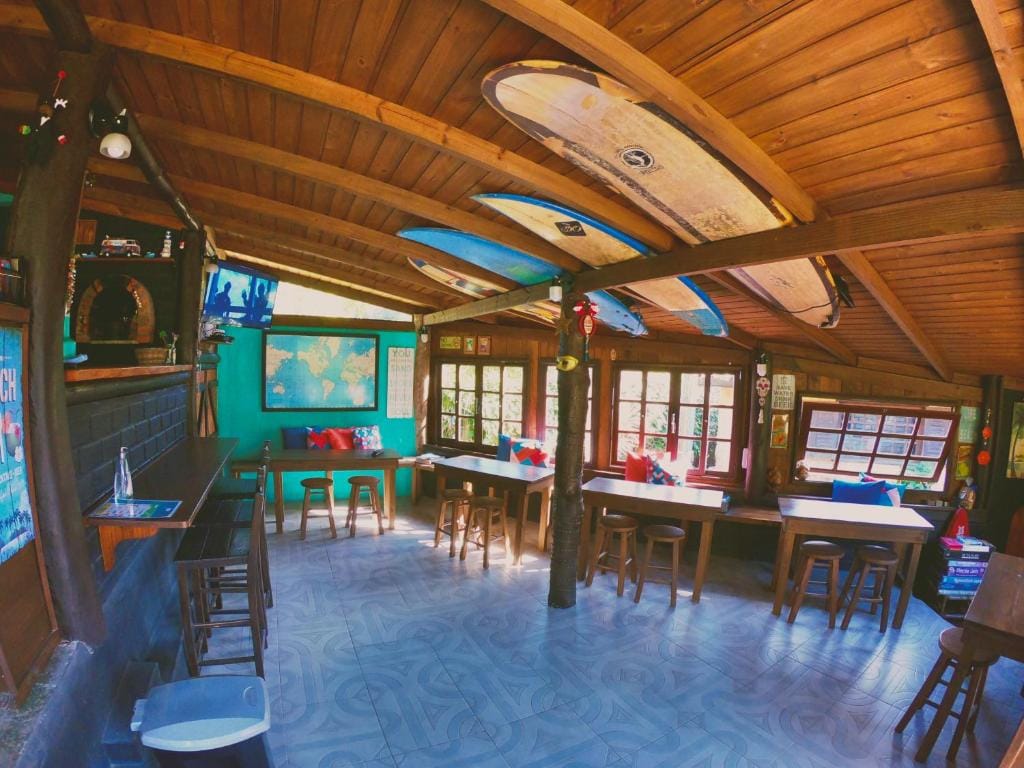 Ambientes limpos e bem cuidados no Haleakala Hostel & Pousada